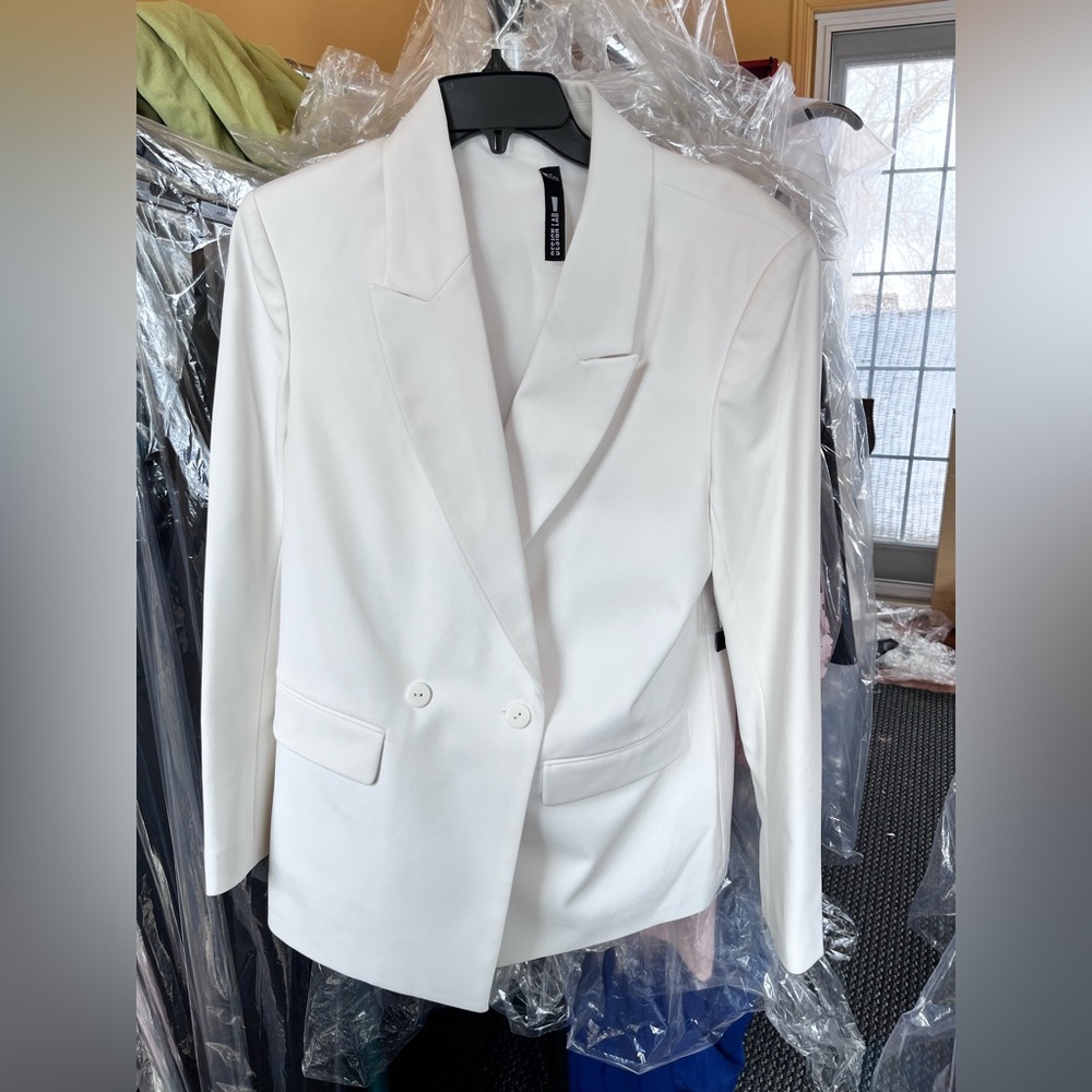 NWT White Blazer